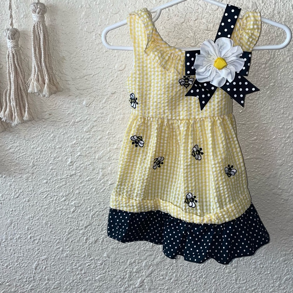 Black & yellow daisy bumblebee 3-6 month rare editions girls dress